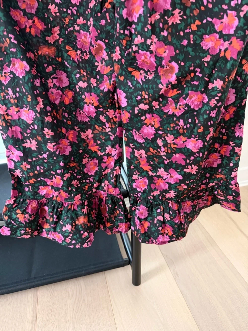 A Bronze Age Romeo Button Down & Party Pants Set in Abstract Floral Size XS - Picture 8 of 11